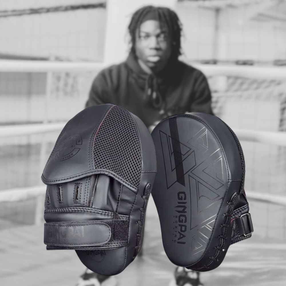 Boxpratzen aus PU Leder für Boxen, MMA und Sanda – stoßdämpfend, griffig und robust.